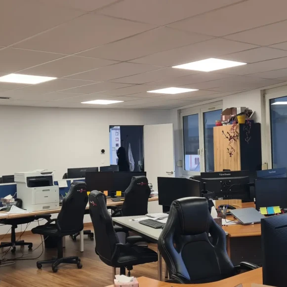 Open Space  12 postes Coworking Route de Bischwiller Schiltigheim 67300 - photo 7