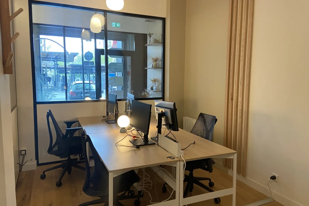 Bureau privé - 92250 - 5 postes - 2000€