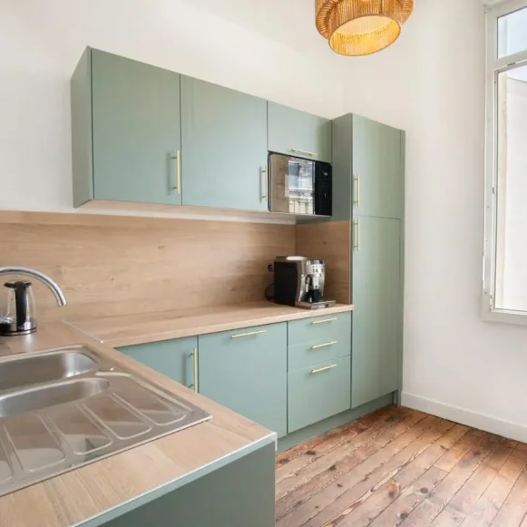 Bureau privé 25 m² 5 postes Coworking Rue Calve Bordeaux 33000 - photo 2