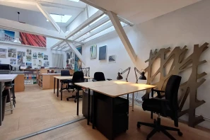 Open Space - 75011 - 2 postes - 275€