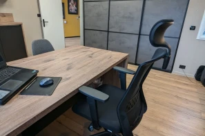 Bureau privé - 42700 - 3 postes - 299€