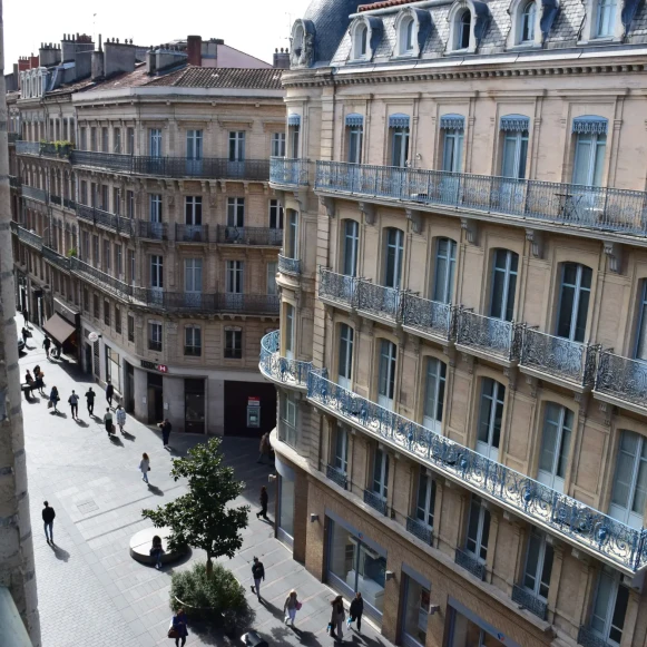 Open Space  16 postes Coworking Rue d'Alsace Lorraine Toulouse 31000 - photo 3