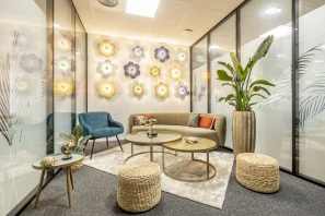 Bureau privé - 49000 - 3 postes - 852€