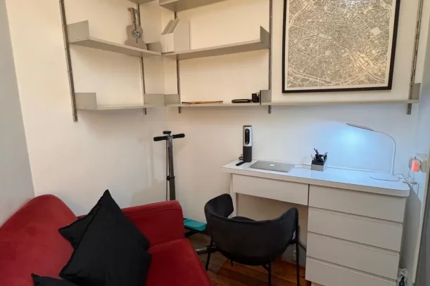 Espace indépendant - 75017 - 1 poste - 350€