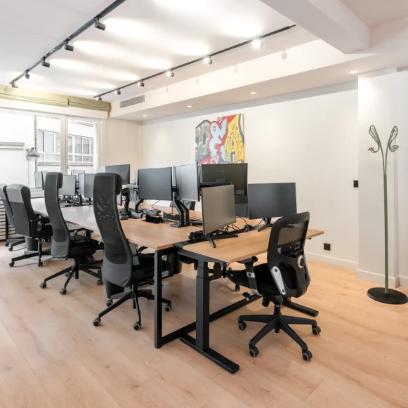 Espace indépendant 122 m² 17 postes Location bureau Rue du Colisée Paris 75008 - photo 8