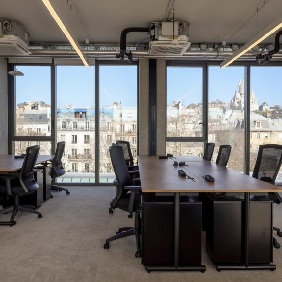 Bureau privé 25 m² 5 postes Coworking Avenue Trudaine Paris 75009 - photo 3