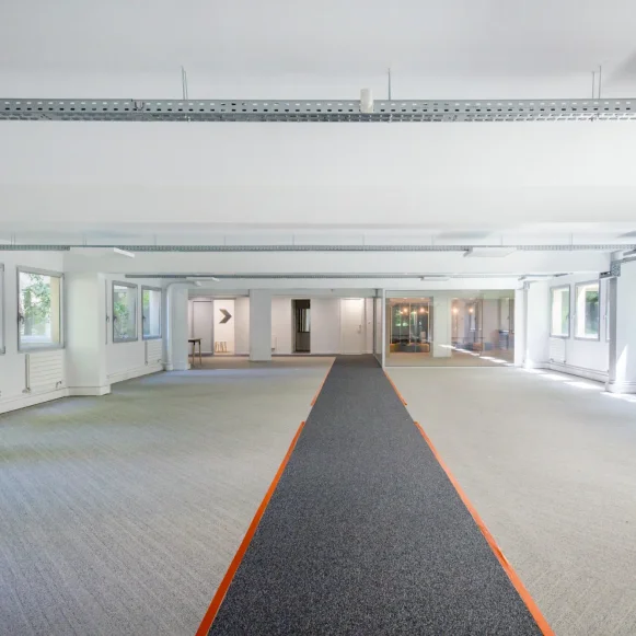 Bureau privé 100 m² 10 postes Coworking Boulevard de Picpus Paris 75012 - photo 1