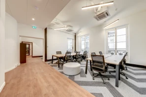 Espace indépendant - 75002 - 77 postes - 55000€