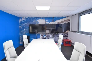 Open Space - 92120 - 34 postes - 210€
