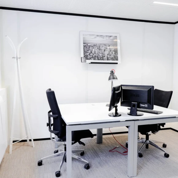 Bureau privé 22 m² 4 postes Coworking Rue de Rouvray Neuilly-sur-Seine 92200 - photo 7