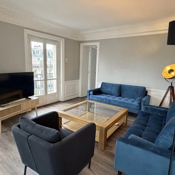 Bureau privé 26 m² 7 postes Location bureau Boulevard de Sébastopol Paris 75003 - photo 6