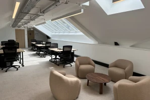 Espace indépendant - 75009 - 32 postes - 16450€