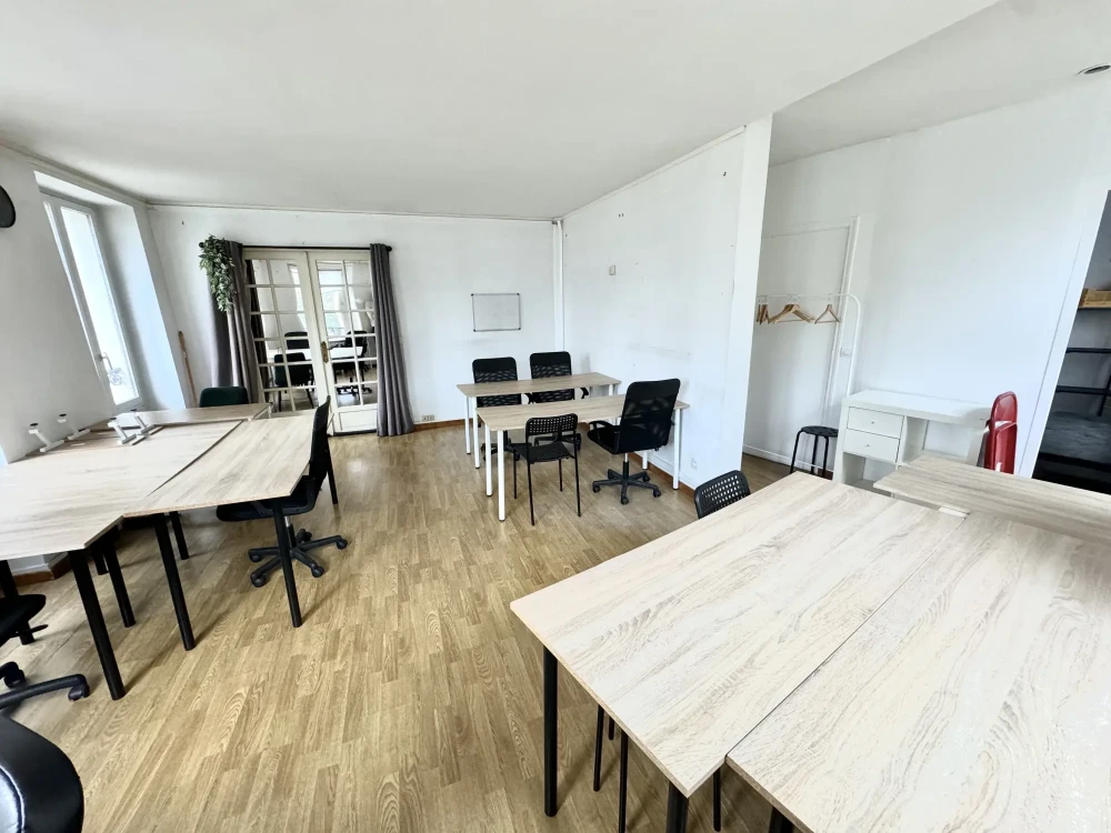 Espace indépendant - 75015 - 10 postes - 1900€