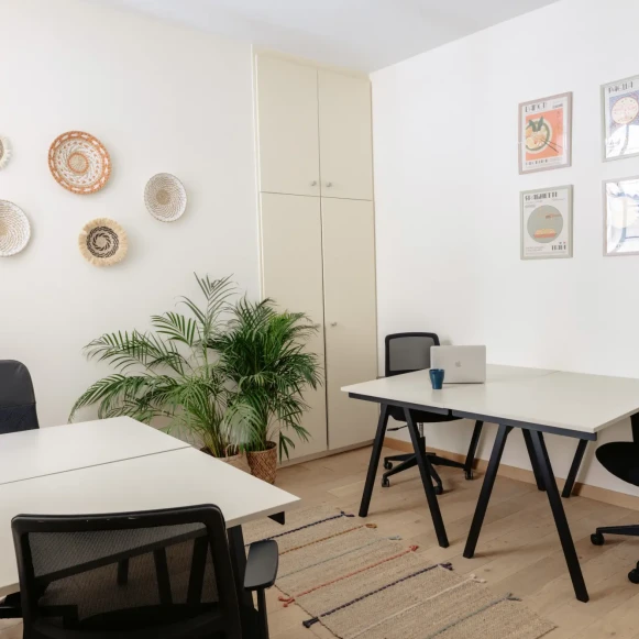 Bureau privé 15 m² 4 postes Location bureau Impasse Margaux Bordeaux 33000 - photo 1