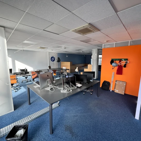 Bureau privé 100 m² 18 postes Location bureau Avenue Pasteur Montreuil 93100 - photo 3