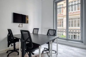 Espace indépendant - 75010 - 12 postes - 4000€