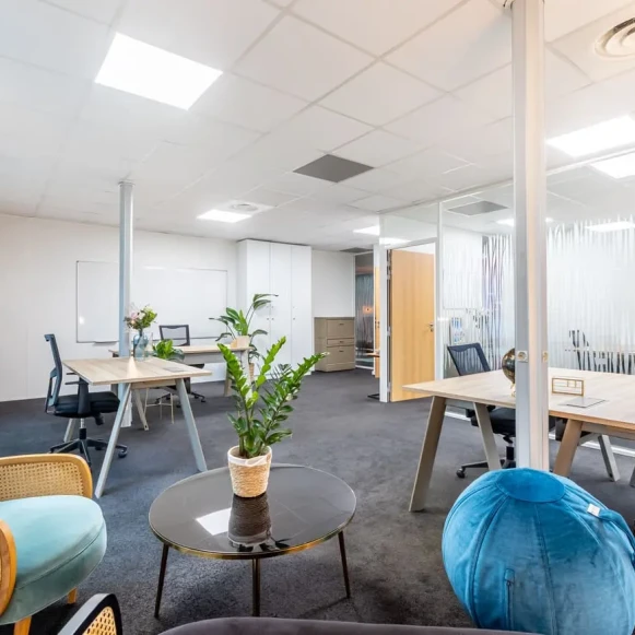Bureau privé 37 m² 7 postes Coworking Rue Jacques Daguerre Nantes 44300 - photo 3