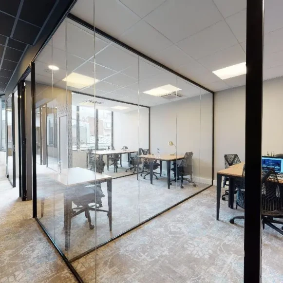 Bureau privé 180 m² 40 postes Coworking Rue Saint-Etienne Lille 59800 - photo 1