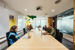 Bureau privé - 75012 - 18 postes - 12420€