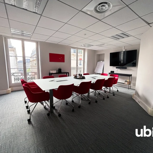 Bureau privé 14 m² 3 postes Location bureau Rue Pasquier Paris 75008 - photo 5