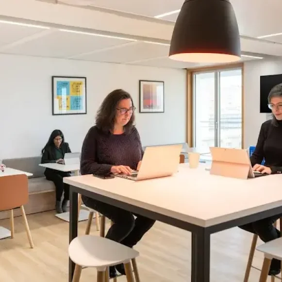 Bureau privé 28 m² 8 postes Location bureau Rue du Château des Rentiers Paris 75013 - photo 6