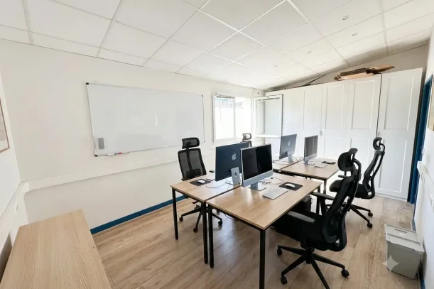 Bureau privé - 75013 - 4 postes - 1500€