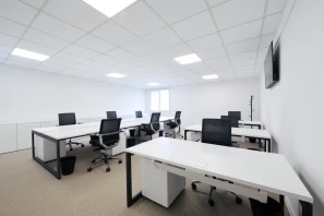 Bureau privé - 93100 - 9 postes - 2700€