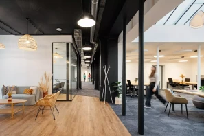 Espace indépendant - 75010 - 70 postes - 37500€