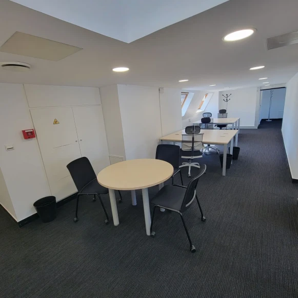 Espace indépendant 130 m² 20 postes Coworking Rue Cambon Paris 75001 - photo 4