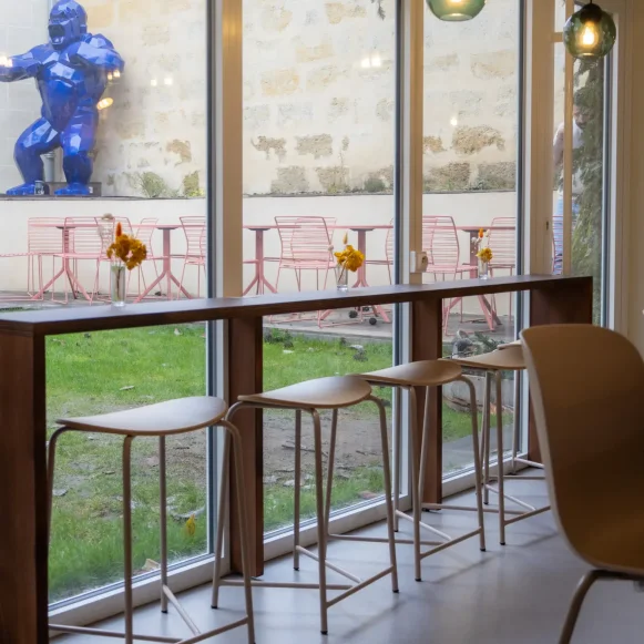Bureau privé 21 m² 6 postes Coworking Rue Turenne Bordeaux 33000 - photo 1