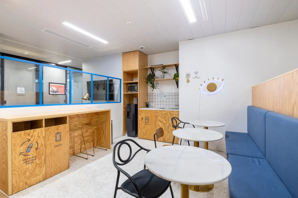 Bureau privé - 75008 - 9 postes - 7830€