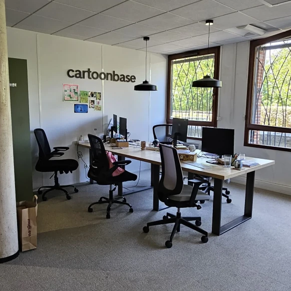 Bureau privé 24 m² 7 postes Coworking Avenue Daumesnil Paris 75012 - photo 2