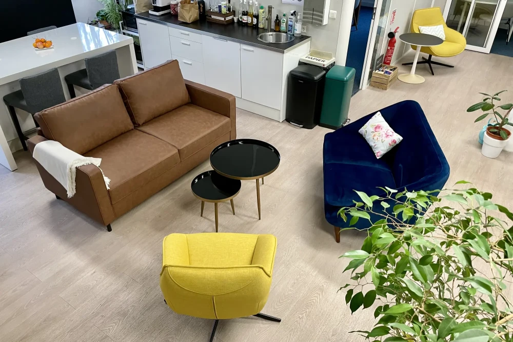 Bureau privé - 31520 - 2 postes - 750€