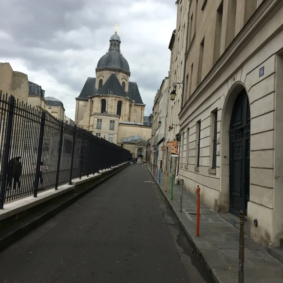 Open Space  4 postes Coworking Rue des Jardins Saint-Paul Paris 75004 - photo 6