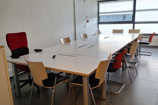 Bureau privé - 77100 - 4 postes - 995€