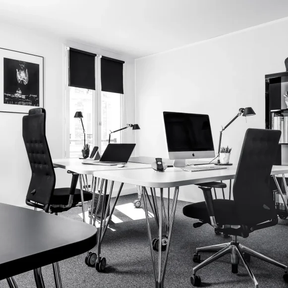 Open Space  2 postes Location bureau Rue de l'Ave Maria Paris 75004 - photo 1