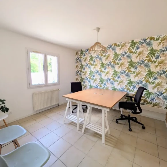 Bureau privé 13 m² 3 postes Location bureau Rue de la Loire Sainte-Luce-sur-Loire 44980 - photo 1