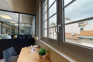 Bureau privé - 33120 - 4 postes - 1082€