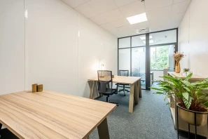 Bureau privé - 21000 - 5 postes - 1654€