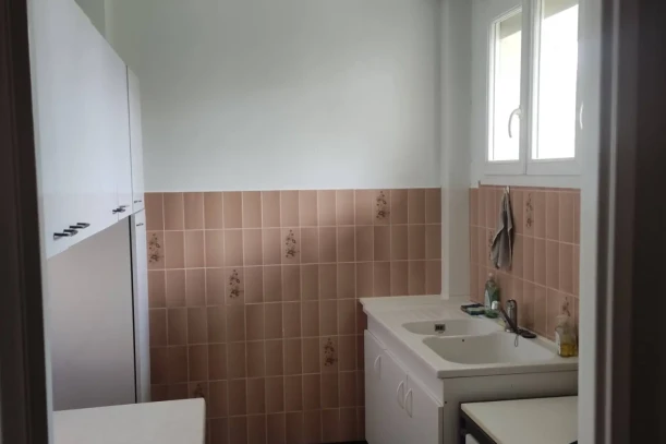 Open Space - 44300 - 1 poste - 175€