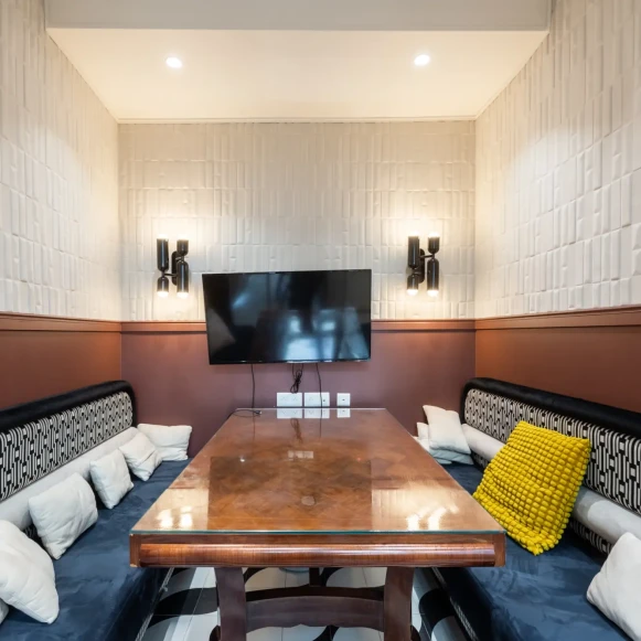 Espace indépendant 140 m² 24 postes Location bureau Rue de Laborde Paris 75008 - photo 1