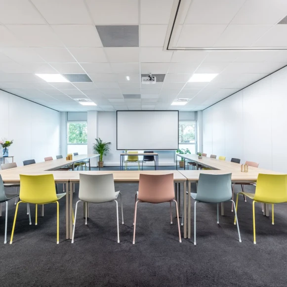 Bureau privé 23 m² 5 postes Coworking Rue Jacques Daguerre Nantes 44300 - photo 7