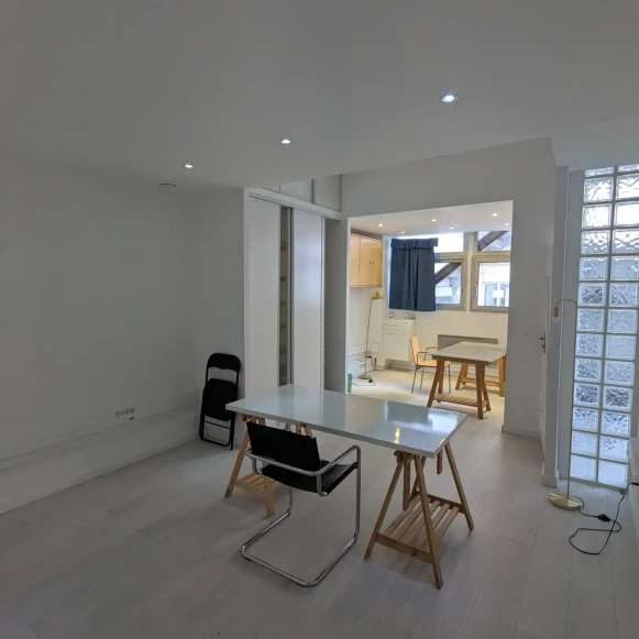 Bureau privé 22 m² 6 postes Location bureau Boulevard de la Villette Paris 75019 - photo 2