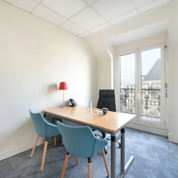 Bureau privé 10 m² 2 postes Coworking Boulevard de Sébastopol Paris 75001 - photo 1