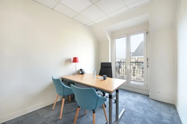 Bureau privé - 75001 - 2 postes - 1740€