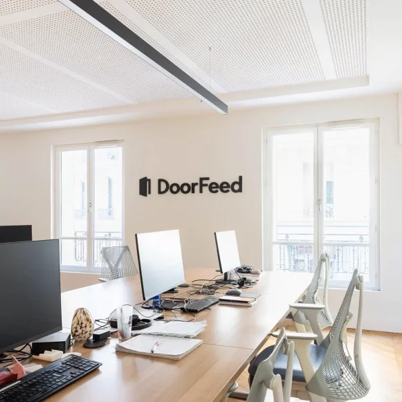 Espace indépendant 175 m² 26 postes Location bureau Rue d'Argenteuil Paris 75001 - photo 10