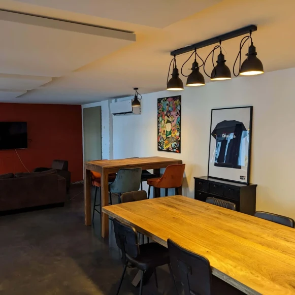 Bureau privé 10 m² 2 postes Coworking Rue des Lilas Carvin 62220 - photo 8