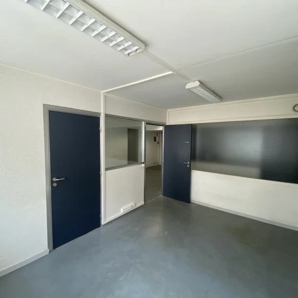 Espace indépendant 66 m² 11 postes Location bureau Rue de la Vanne Montrouge 92120 - photo 3