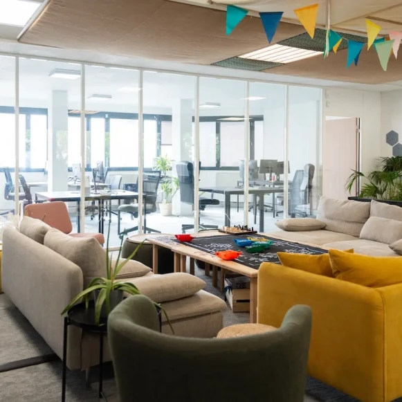 Espace indépendant 350 m² 35 postes Location bureau Rue Louis Blanc Lyon 69006 - photo 11