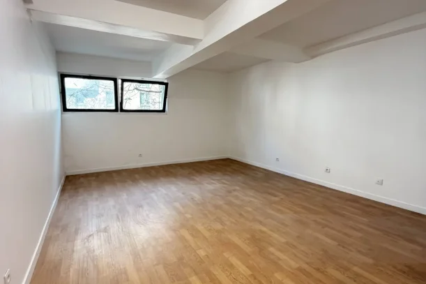 Bureau privé - 75012 - 8 postes - 1460€